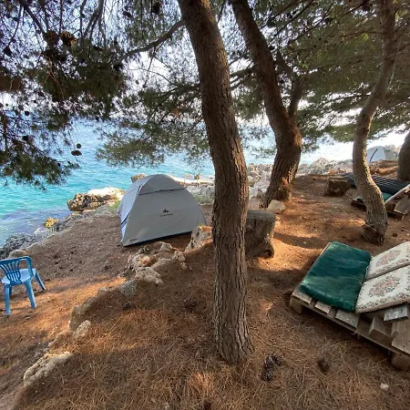 Pine Side Camp Luxury tent