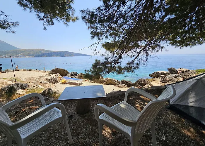 Οργανωμένο κάμπινγκ Pine Side Camp *