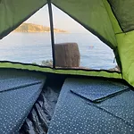 אוהל מפואר Pine Side Camp *