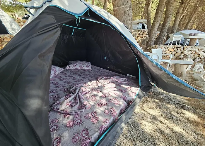 Pine Side Camp Luxe tent